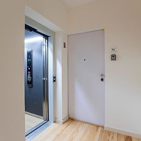 31 Janeiro 157 - Charming 1Br Flat W/ Ac & Balcony By Lovelystay بورتو المظهر الخارجي الصورة
