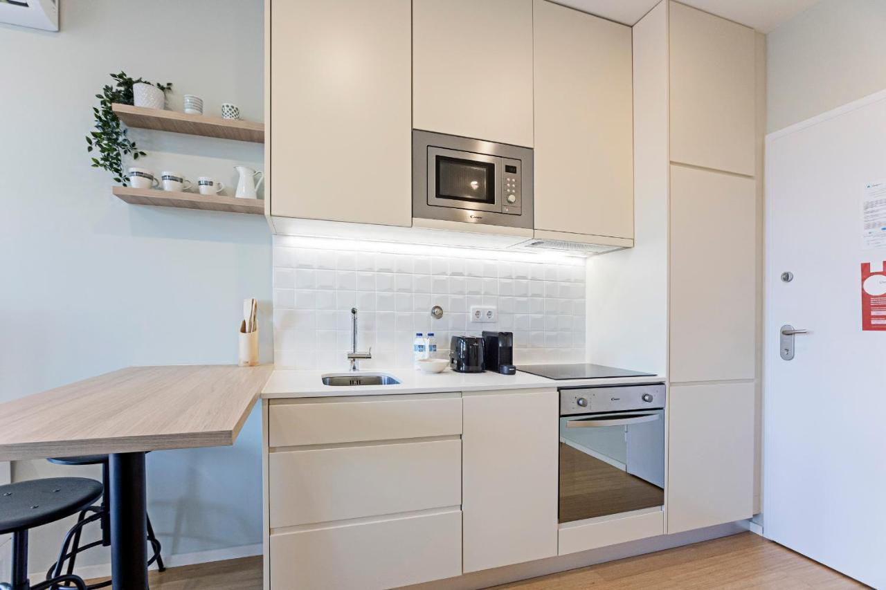 31 Janeiro 157 - Charming 1Br Flat W/ Ac & Balcony By Lovelystay بورتو المظهر الخارجي الصورة