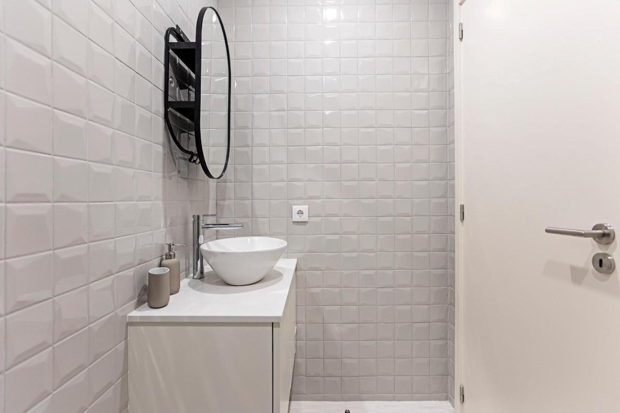 31 Janeiro 157 - Charming 1Br Flat W/ Ac & Balcony By Lovelystay بورتو المظهر الخارجي الصورة