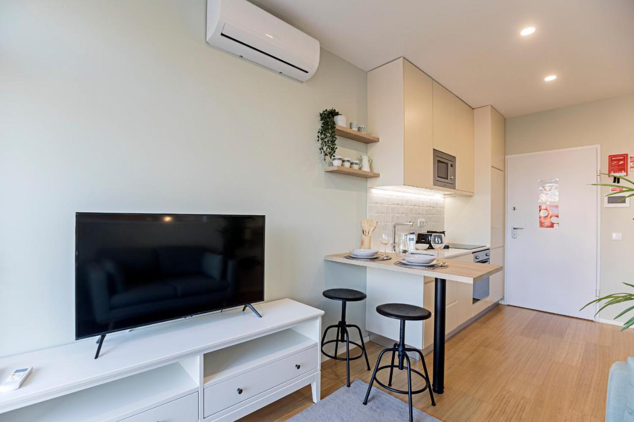 31 Janeiro 157 - Charming 1Br Flat W/ Ac & Balcony By Lovelystay بورتو المظهر الخارجي الصورة